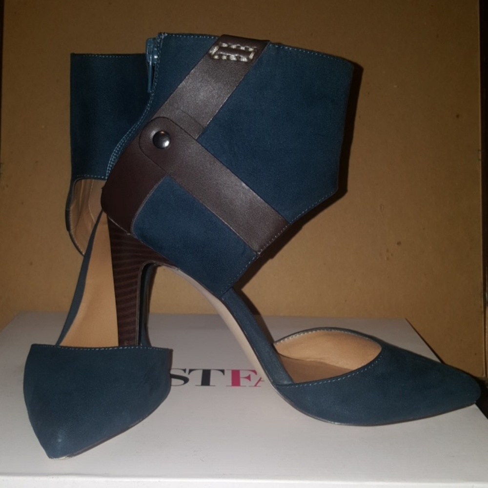 Just Fab-Teal Green w Brown Heels-Size 6 1/2